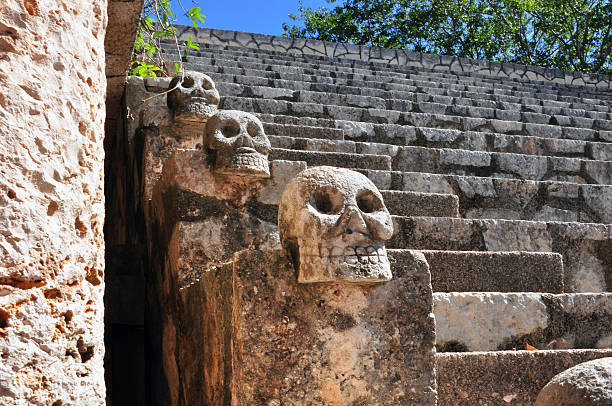 Human sacrifice aztec hi-res stock photography and images - Alamy