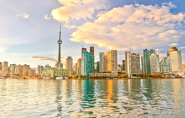istock Toronto skyline at dusk in Ontario, Canada. 500844322