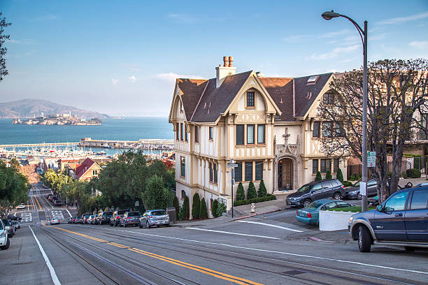 istock Mansion in San Francisco 500849013