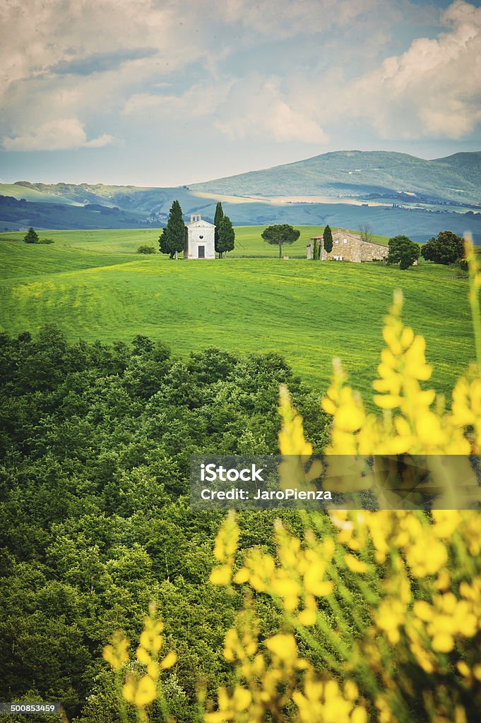 A antiga capela do campos da Toscana, Itália - Foto de stock de Agricultura royalty-free