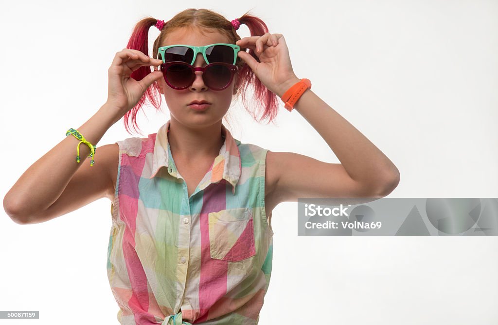 Chica con gafas con extremos libres (pigtails) - Foto de stock de Colitas libre de derechos