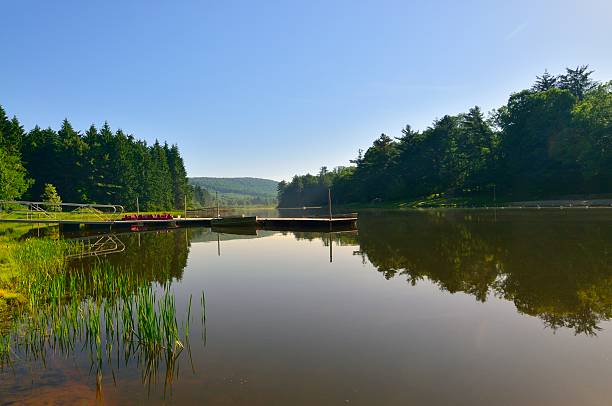 istock Western Maryland Mountain Lake Two 500885563