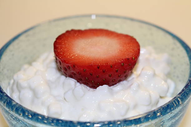 istock Cottage Cheese Strawberry Snack in Blue Dish 500887265