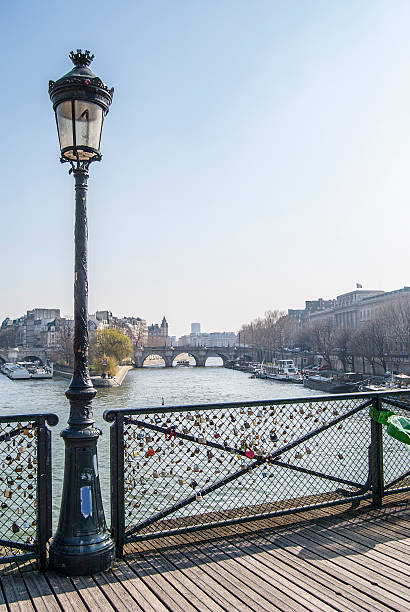 istock Bridge of Arts 500908629