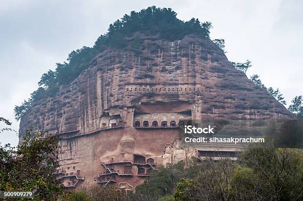Maiji Mountain Grottoes Stock Photo - Download Image Now - Temple - Building, Ancient, Antique