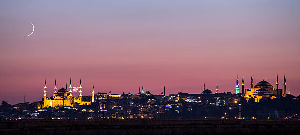 istock Blue mosque and Hagia Sofia in Ramadan 500909927