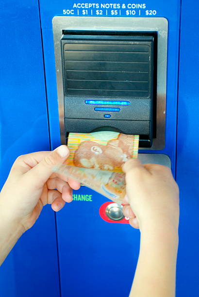 istock New Zealand Vending Machine 500999518