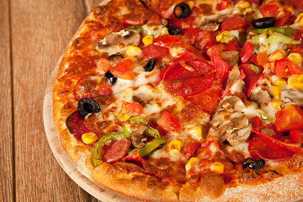 istock Delicious supreme Italian pizza 501025663