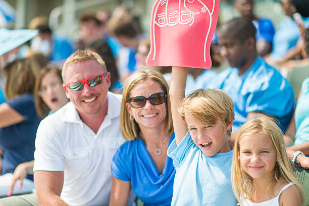 istock Family at the game 501058167