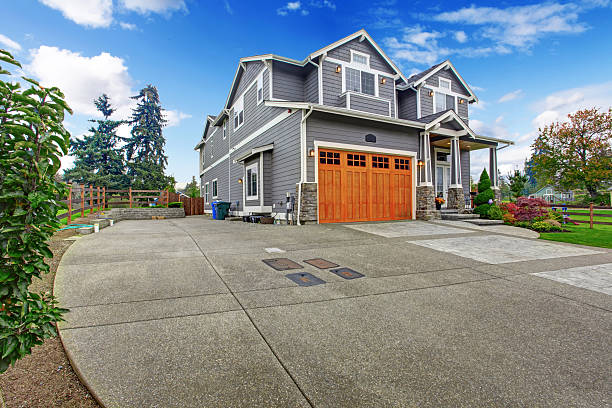 istock House exterior with curb appeal 501156491
