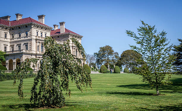istock Villa along the famous cliff walk, Newport, NH 501169717