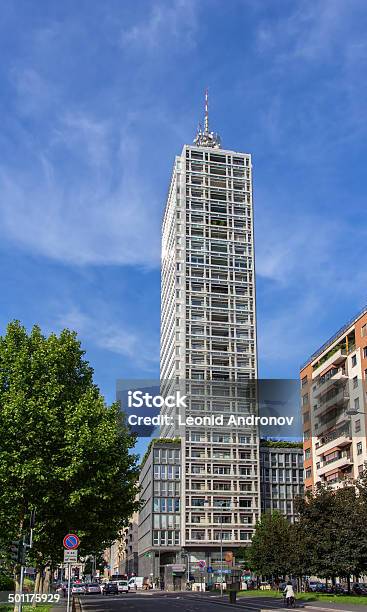 Torre Breda Einen Wolkenkratzer In Mailand Italien Stockfoto und mehr Bilder von Mailand