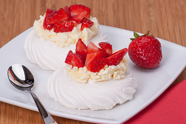 istock Strawberry Meringues Dessert Pavlova 501209473