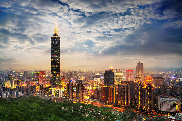 istock Taipei, Taiwan evening skyline. 501211335