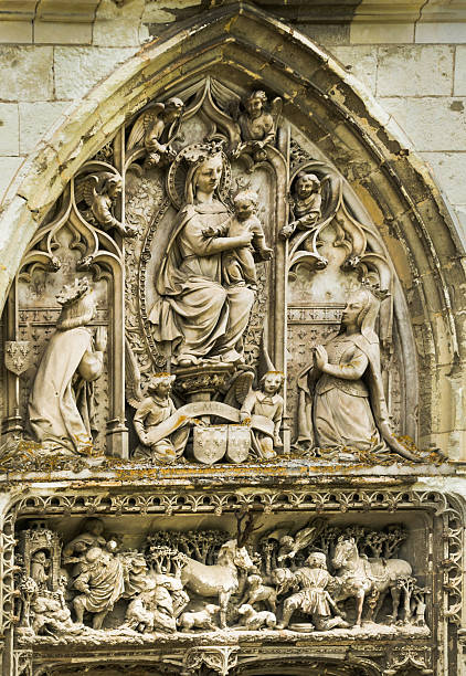 istock Mary and the Christ Child 501252356