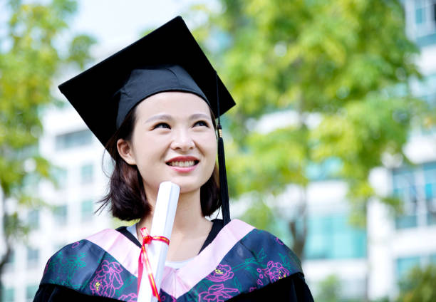 istock Beautiful Chinese college graduate 501257716