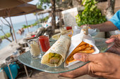 tortilla-gewickelt-und-pommes-frites.jpg?b=1&s=170x170&k=20&c=oKVzEmA6fDMkWyIaRudC3pa8EFp9SObdOOhfvjTJVmc=