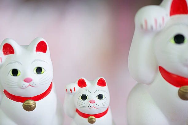 istock Manekineko.   Lucky Cat 501291898