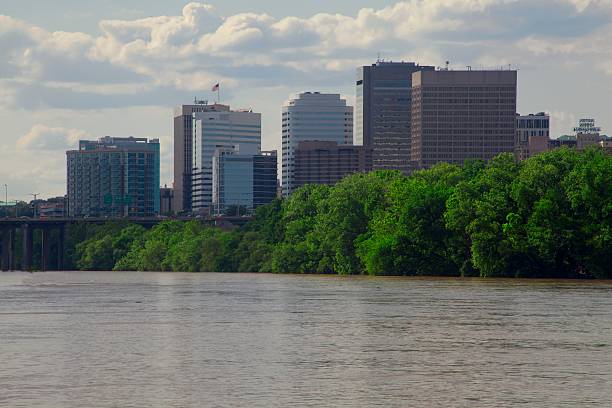 istock Richmond on the James River 501293357