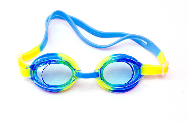 istock Glasses for swimming isolated on a white background 501297129