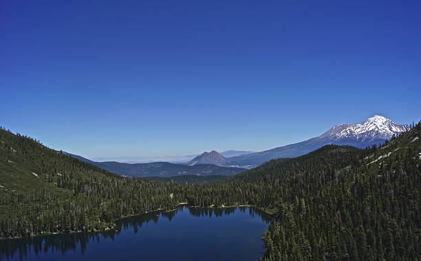 istock Northern California High Lake 501297325