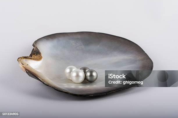 Tahitian Pearls Stock Photo - Download Image Now - Oyster Pearl, Pearl Jewelry, Australia