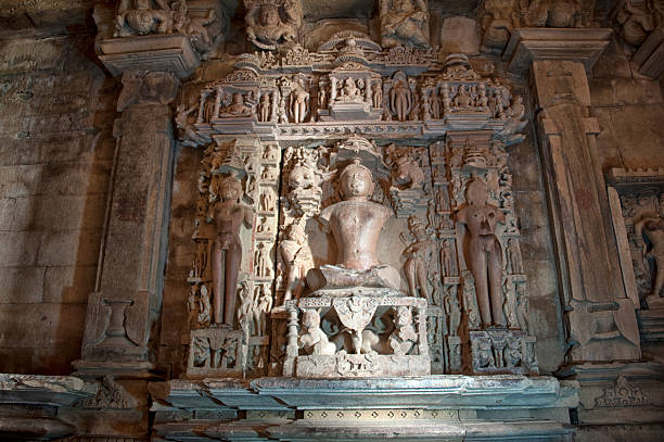 parsvanath jain-tempel in khajuraho - parsvanath stock-fotos und bilder