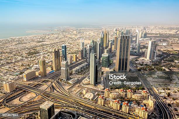 Parte Superior Del Burj Kalifa En Dubai Emiratos Árabes Unidos Foto de stock y más banco de imágenes de Aire libre