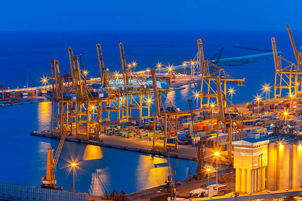 istock Sea cargo port at night in Barcelona, Spain 501427926