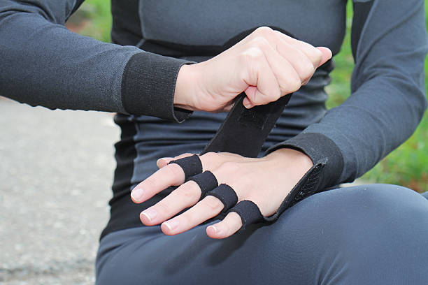 istock Young woman working out outdoors on cold fall winter day. 501428336