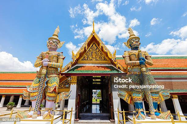 Giant In Wat Phra Kaew Temple Bangkokthailand Stock Photo - Download Image Now - Asia, Bangkok, Buddha