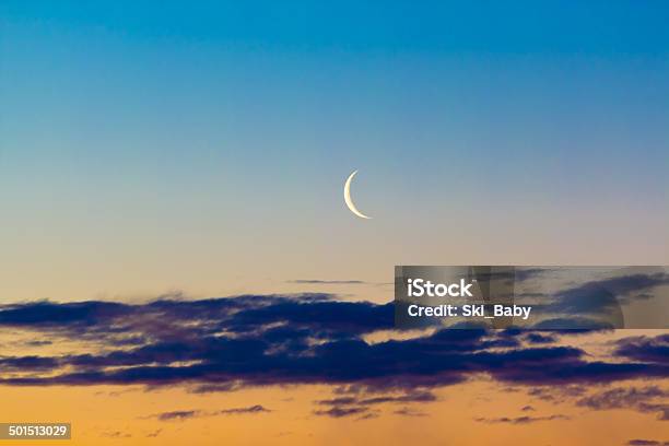 Schwindet Moon Stockfoto und mehr Bilder von Abnehmender Mond - Abnehmender Mond, Ansicht aus erhöhter Perspektive, Bildhintergrund