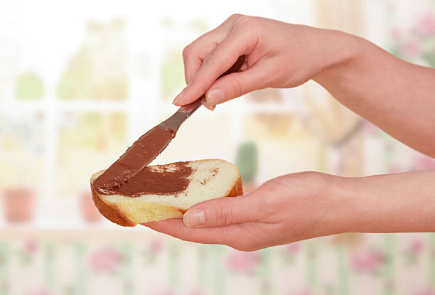istock Slice of bread with chocolate cream 501531189