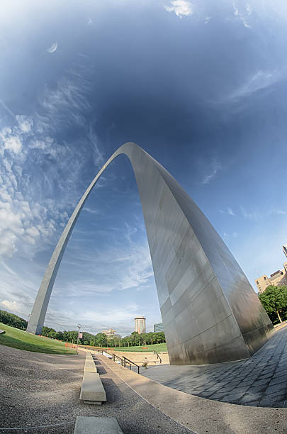 istock gateway arch in st louis missouri 501551149
