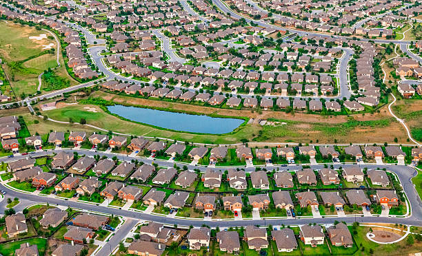 オースティンテキサスの郊外、ハウジング、グリーンベルト、サイクリング、空からの眺め - aerial view suburb housing development texas ストックフォトと画像