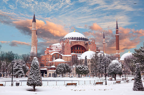 Hagia Sophia in winter Hagia Sophia in winter minaret photos stock pictures, royalty-free photos & images