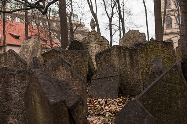 istock Old Jewish Cemetery, Prague, Czech Republic 501601122