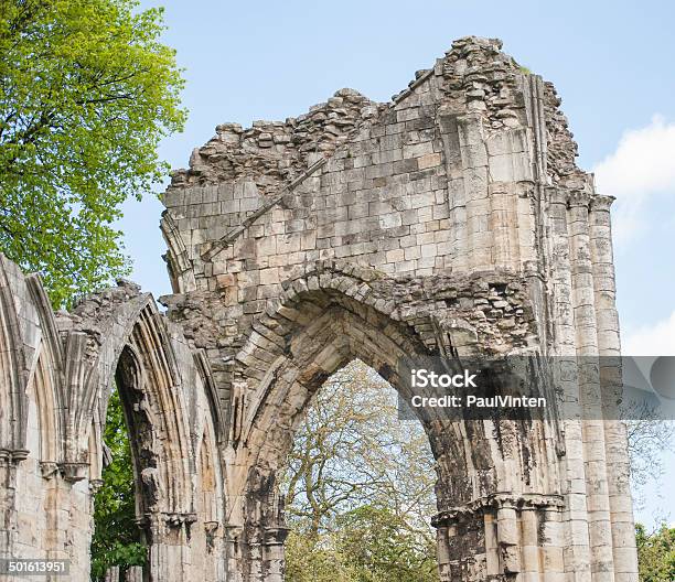 Średniowiecznych Ruiny Starożytnego Miasta Kościół W Języku Angielskim - zdjęcia stockowe i więcej obrazów Anglia