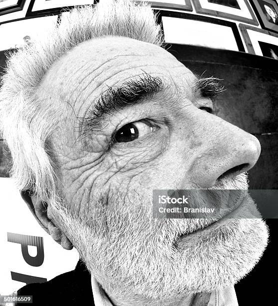 Retrato Foto de stock y más banco de imágenes de Blanco y negro - Blanco y negro, Cabeza humana, Foto de estudio