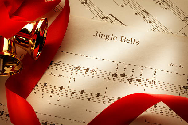 딸랑딸랑 종소리 악보, 레드 리본상 및 종소리 - bell jingle christmas music 뉴스 사진 이미지