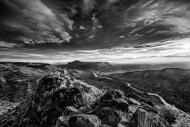 new mexico alba sul fiume rio grande - rio grande new mexico river valley foto e immagini stock