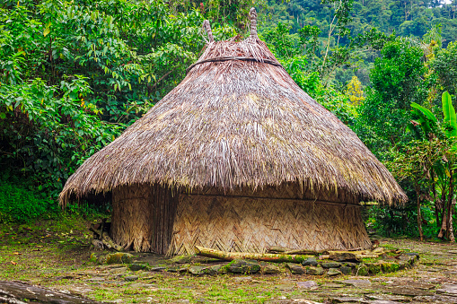 La tradicional cabaña Kogi en Sierra Nevada de Santa Marta, Colombia photo