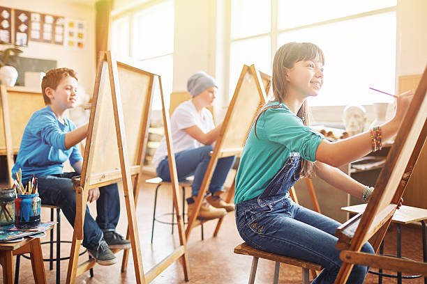 istock Lesson of art 501631112