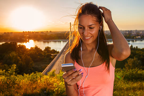 istock Jogger listening to music 501656368