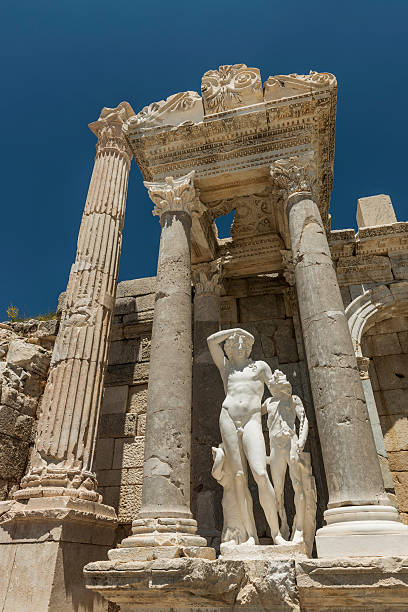 istock Antonine Nymphaeum at Sagalassos, Turkey 501666487