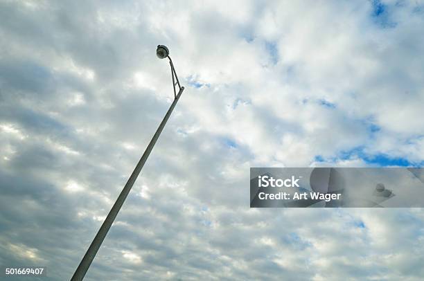 Streetlamp アゲインスト朝の空 - ドラマチックな空模様のストックフォトや画像を多数ご用意 - ドラマチックな空模様, 人物なし, 写真