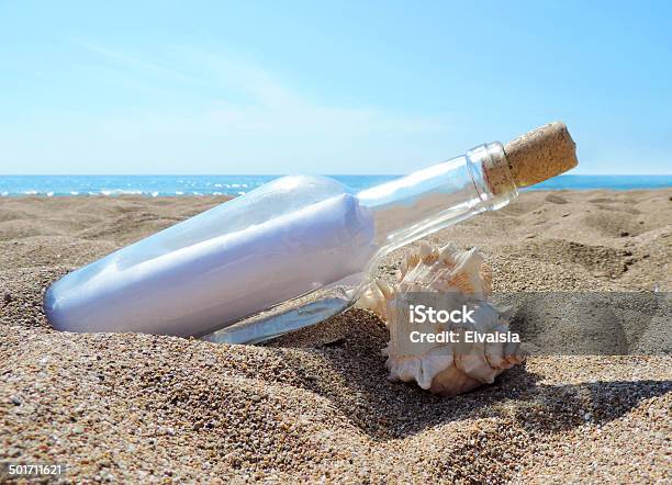 Message In A Bottle Stock Photo - Download Image Now - Assistance, Beach, Blank