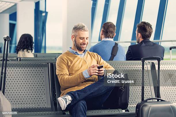Am Flughafenlounge Stockfoto und mehr Bilder von Entspannung - Entspannung, Flughafen, Kopfhörer