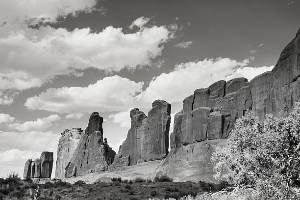istock B&W God's skyscrapers 501733169