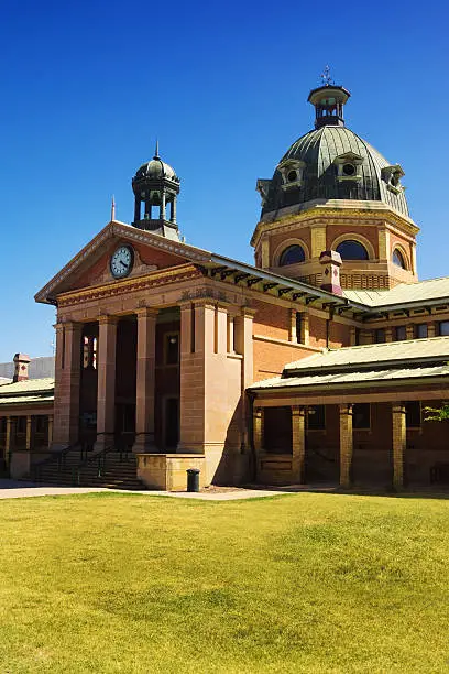 Old historic courthouse in Bathurst, NSW, Australia.